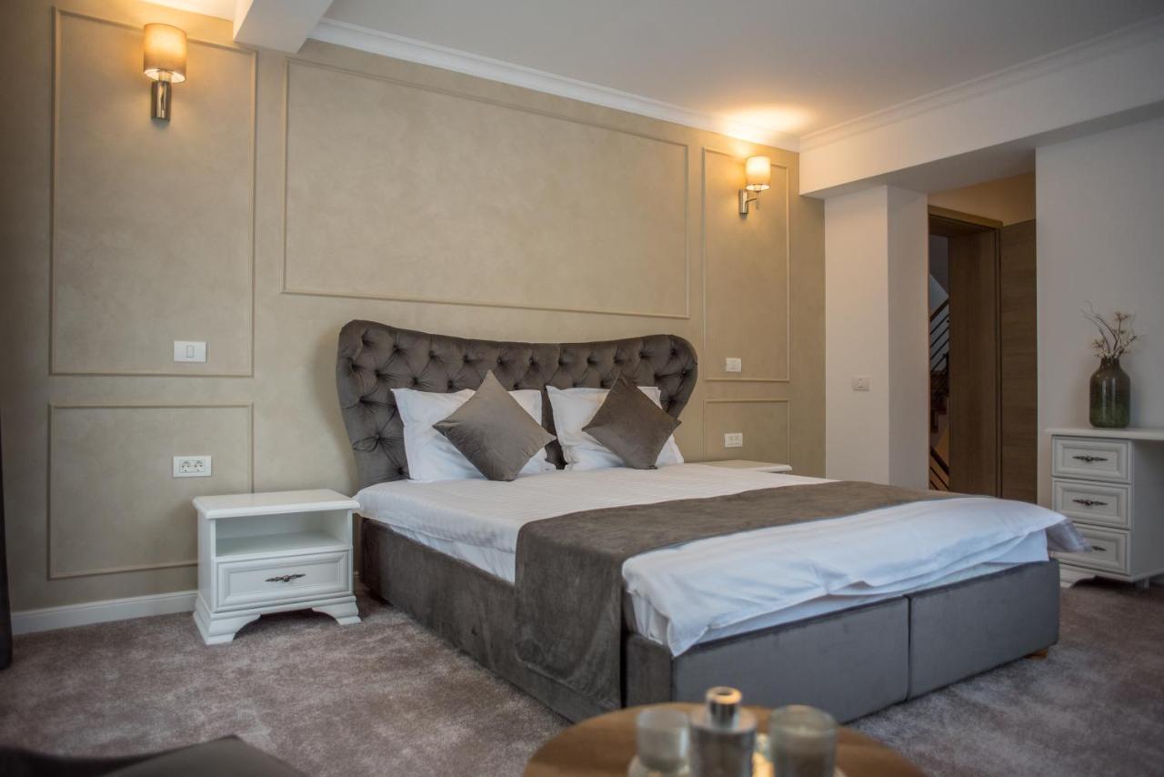 Boga Rooms Sinaia Bagian luar foto