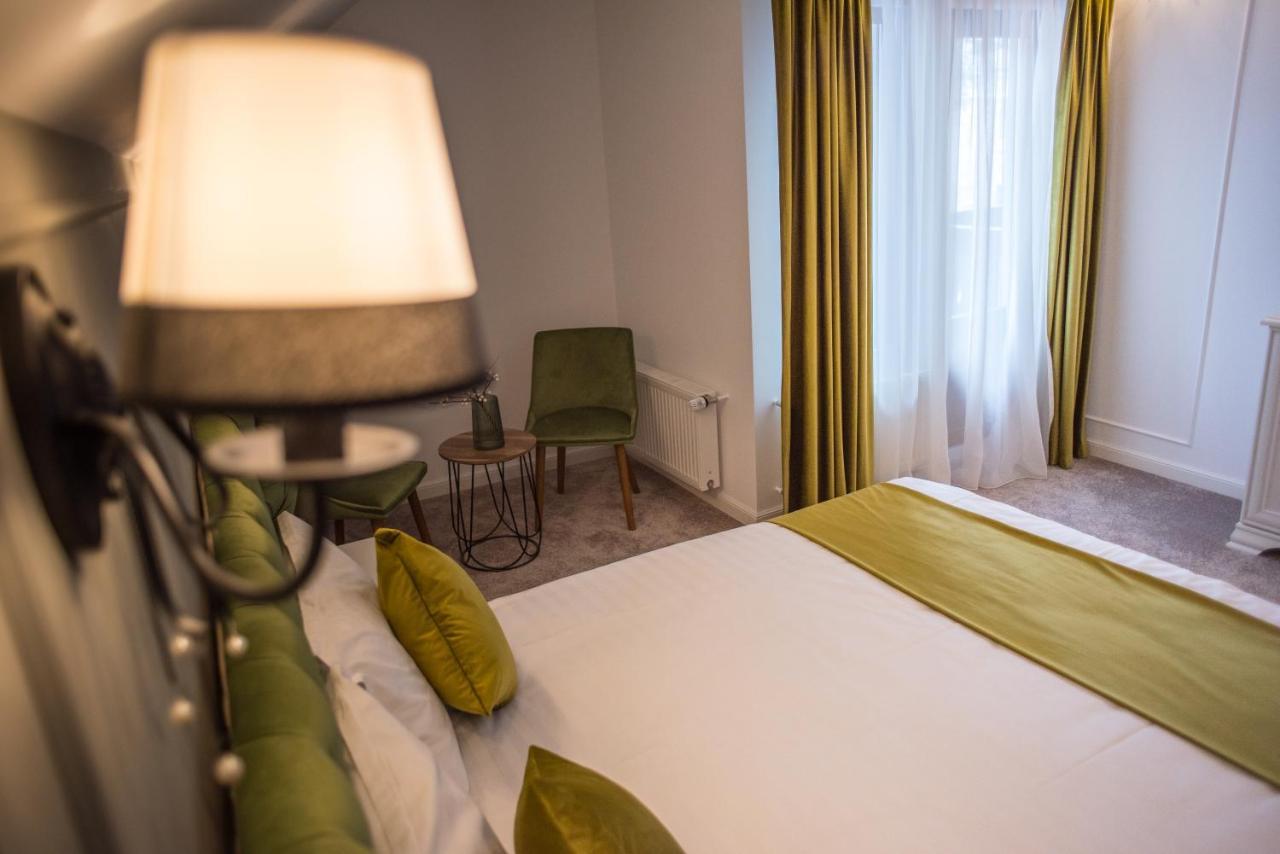 Boga Rooms Sinaia Bagian luar foto