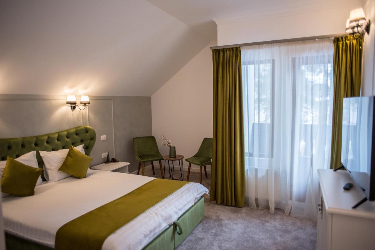 Boga Rooms Sinaia Bagian luar foto