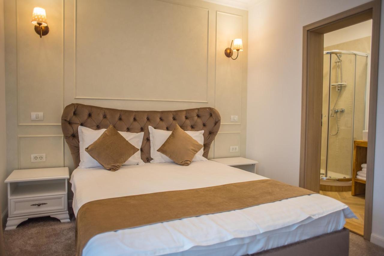 Boga Rooms Sinaia Bagian luar foto