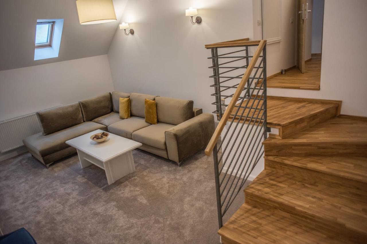 Boga Rooms Sinaia Bagian luar foto