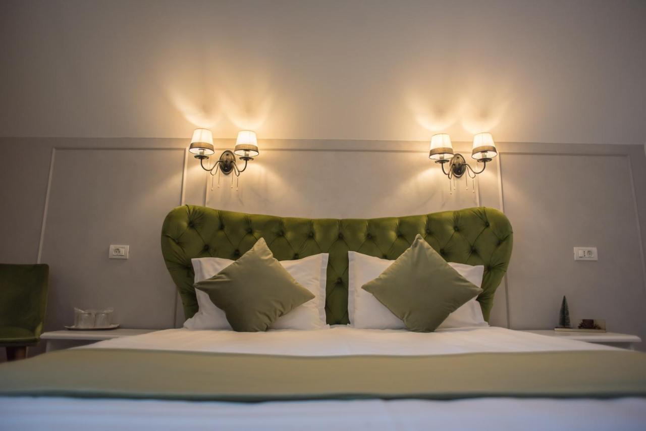 Boga Rooms Sinaia Bagian luar foto