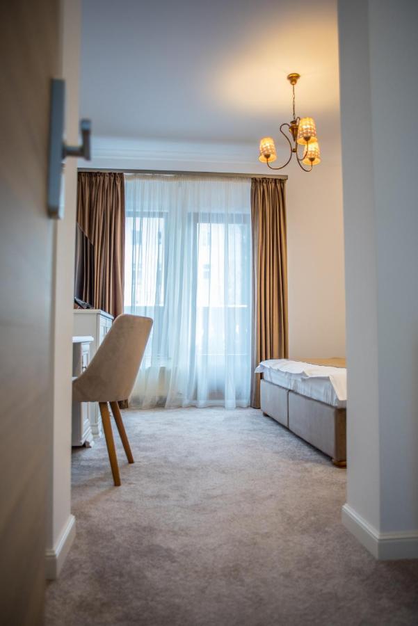 Boga Rooms Sinaia Bagian luar foto