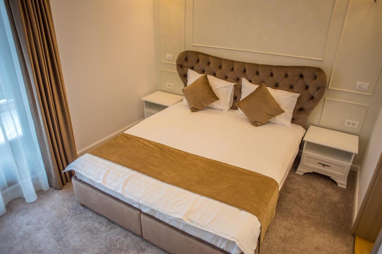 Boga Rooms Sinaia Bagian luar foto