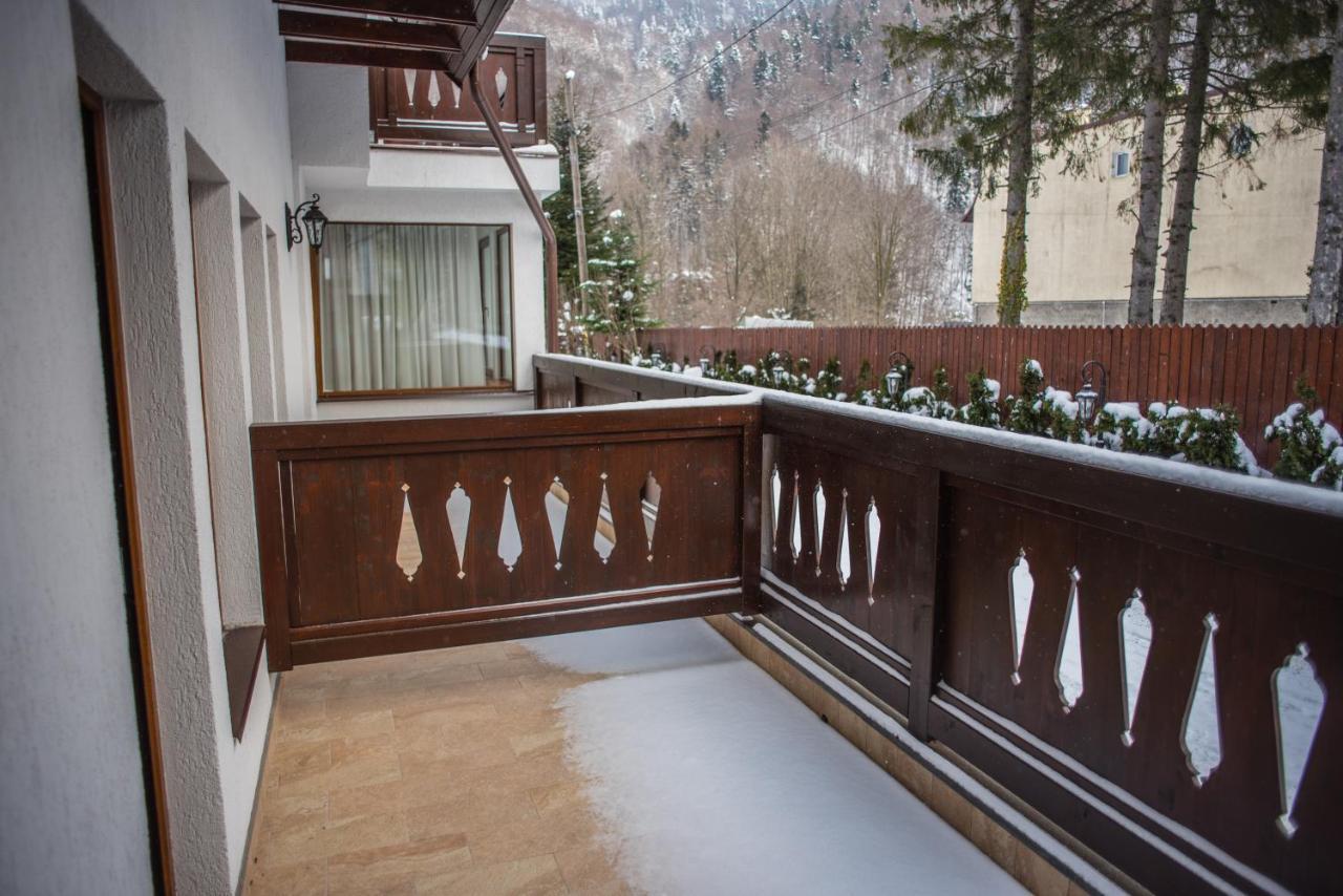 Boga Rooms Sinaia Bagian luar foto