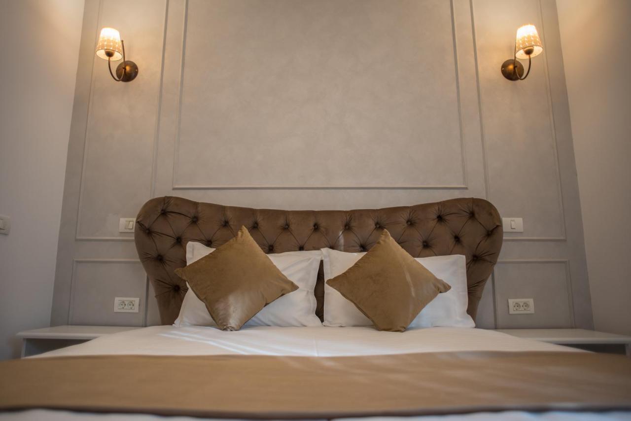 Boga Rooms Sinaia Bagian luar foto
