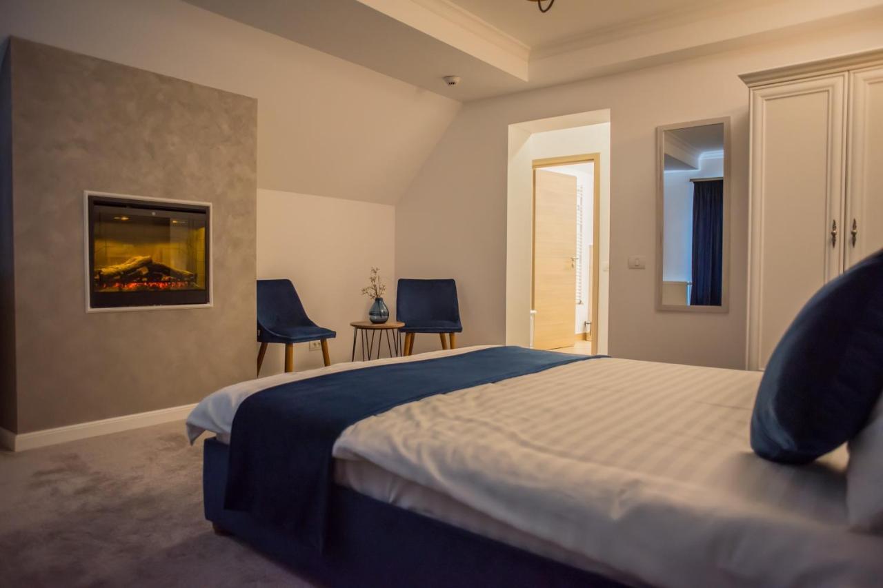 Boga Rooms Sinaia Bagian luar foto