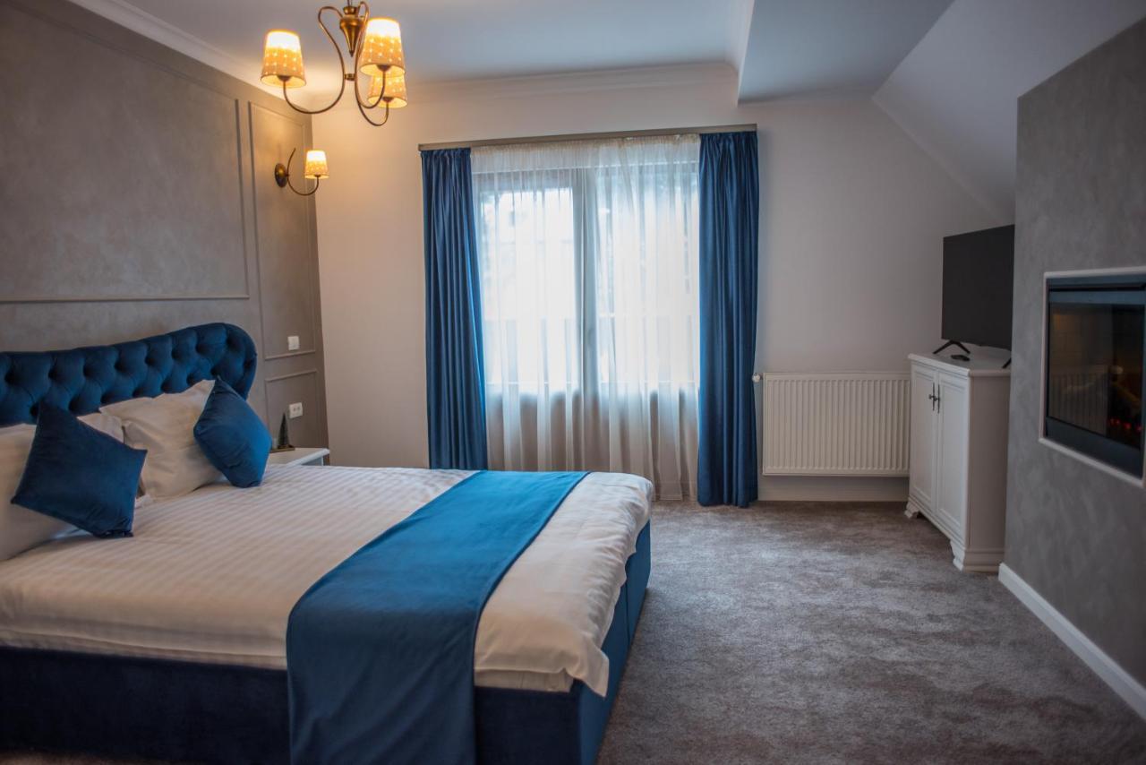 Boga Rooms Sinaia Bagian luar foto